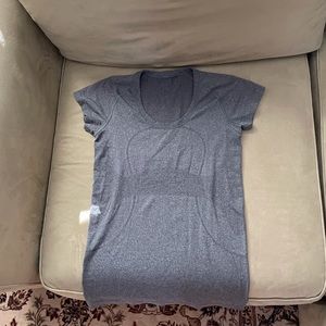Lululemon Workout Top!